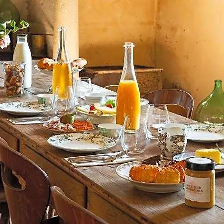 Prieure Saint-nicolas - Les Maisons 4* Dions
